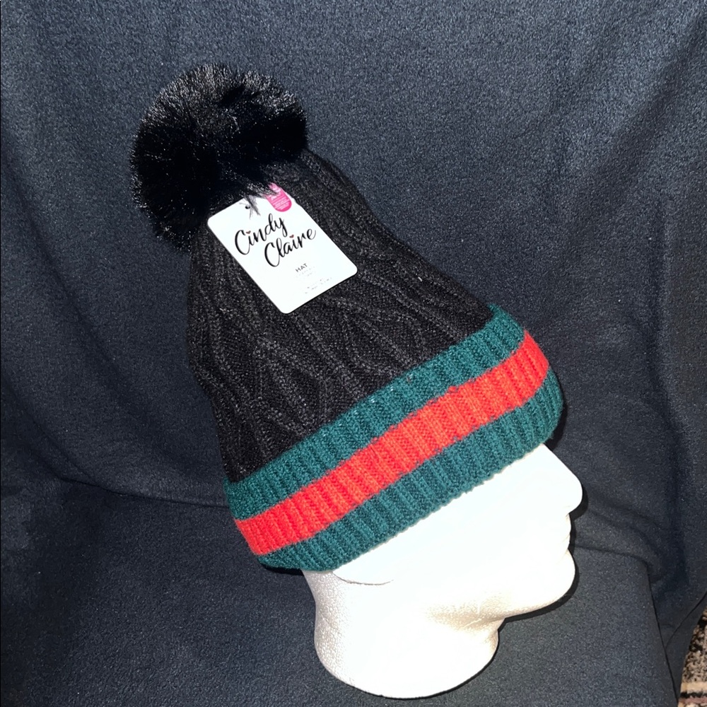 NWT Black Knitted Faux Fur Lined red & green stripe beanie with Pom Pom